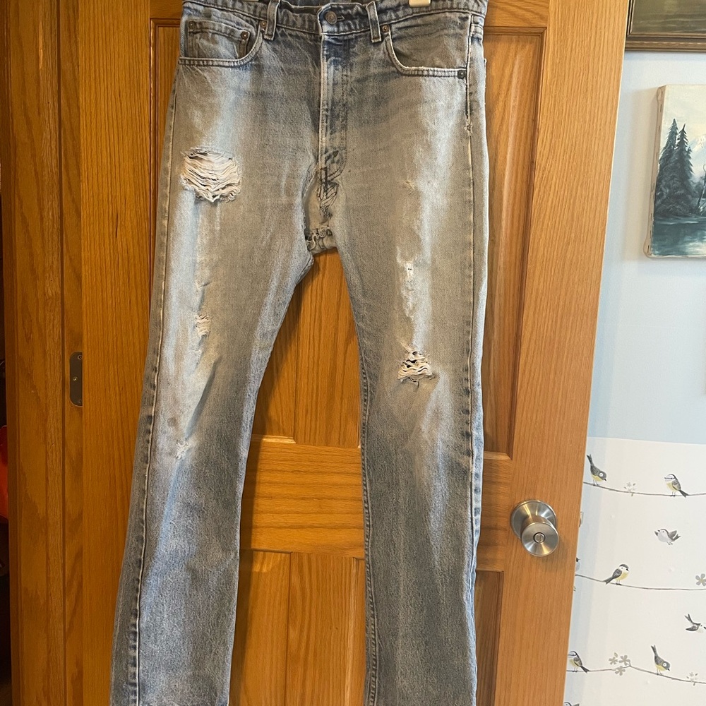 Levi's Slim Straight Distressed Light Gray Jeans